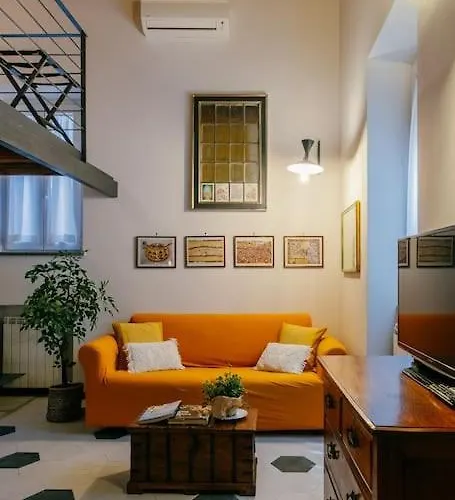 Charming Restored Loft In The Heart Of Trastevere Apartment